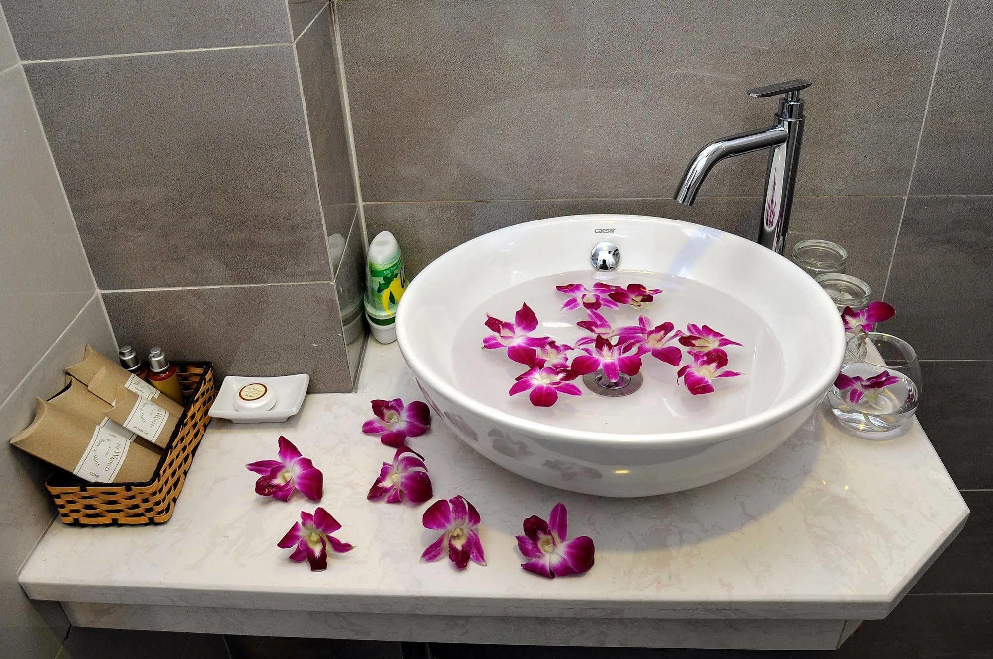 Camellia Nhatrang Hotel Nha Trang Exterior photo